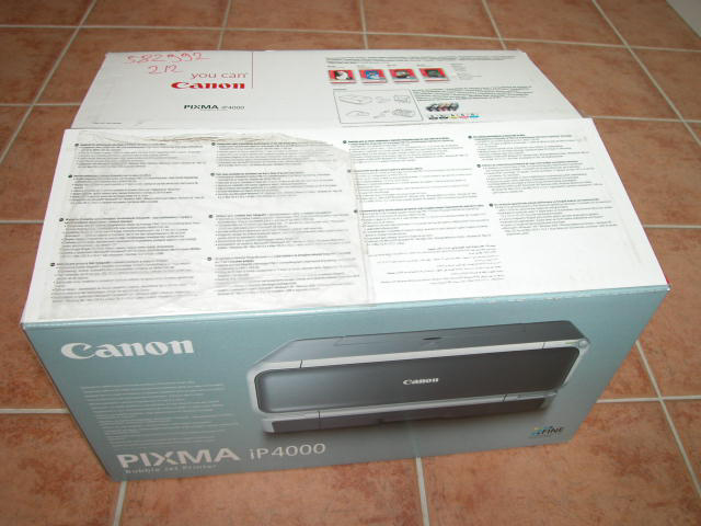 The package displays detailed information about the product and a photograph.